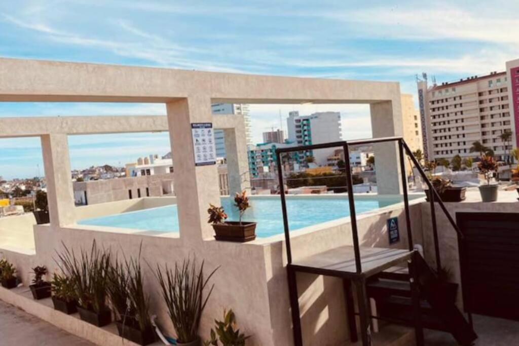 Soho 15 A Una Cuadra Del Malecon Y Playa 马萨特兰 外观 照片